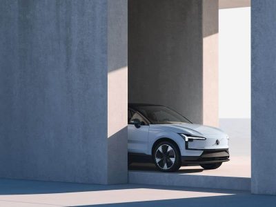 El Volvo EX30 es el nuevo SUV eléctrico asequible que arranca en los 36.000 euros