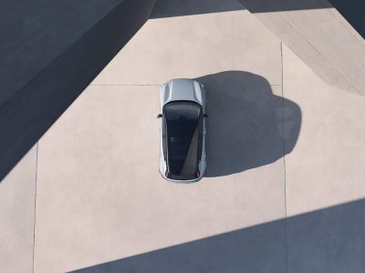 El Volvo EX30 es el nuevo SUV eléctrico asequible que arranca en los 36.000 euros