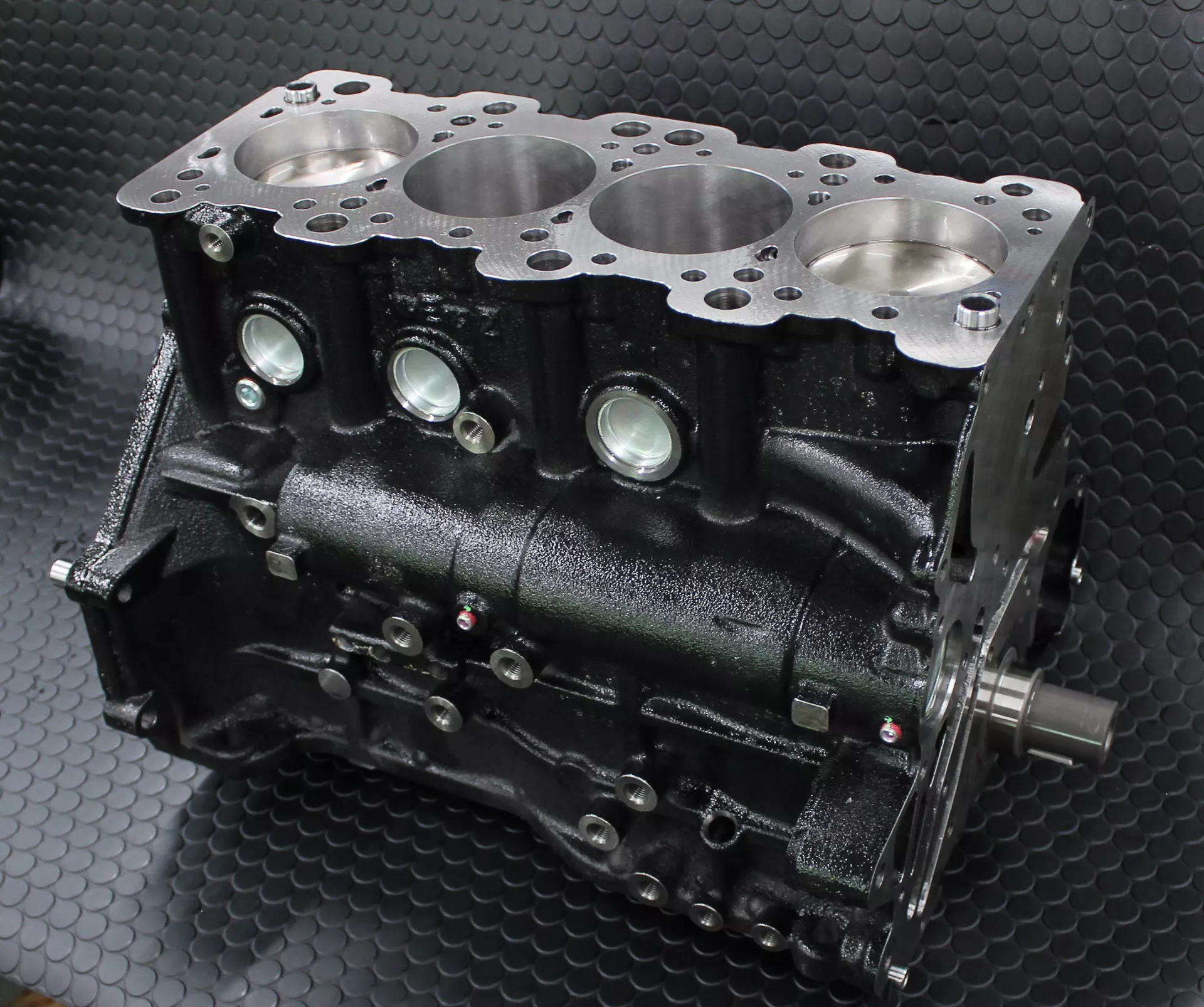 HKS pone a la venta el bloque motor 4G63 de Mitsubishi con 2.3 litros para el Mitsubishi Lancer EVO