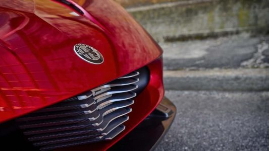 Alfa Romeo 33 Stradale: vuelve el icono en forma de tirada limitada
