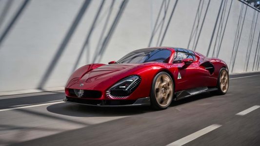 Alfa Romeo 33 Stradale: vuelve el icono en forma de tirada limitada