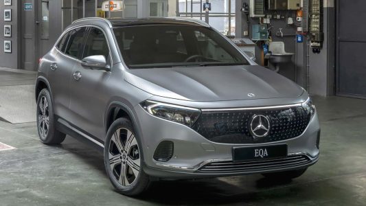 El Mercedes EQA se actualiza y ahora ofrece una autonomía de 560 km WLTP