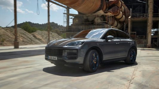 Porsche Cayenne Turbo E-Hybrid: con 739 CV ahora más autonomía eléctrica