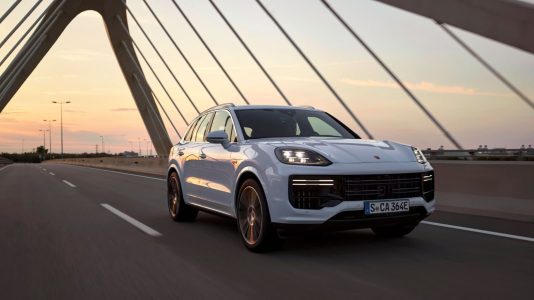 Porsche Cayenne Turbo E-Hybrid: con 739 CV ahora más autonomía eléctrica