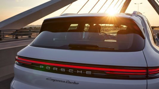 Porsche Cayenne Turbo E-Hybrid: con 739 CV ahora más autonomía eléctrica