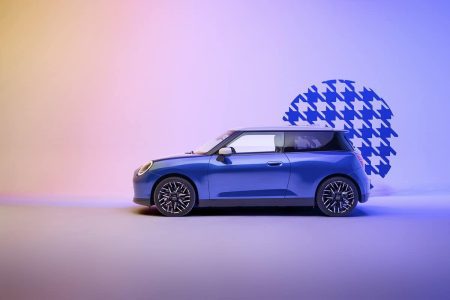 El nuevo MINI Cooper eléctrico aterriza con 402 kilómetros de autonomía