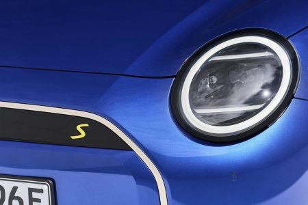 El nuevo MINI Cooper eléctrico aterriza con 402 kilómetros de autonomía