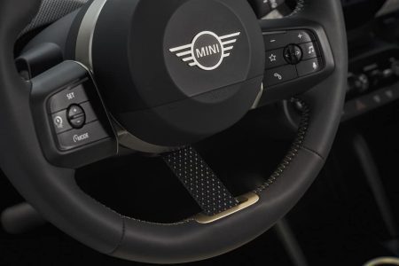 El nuevo MINI Cooper eléctrico aterriza con 402 kilómetros de autonomía