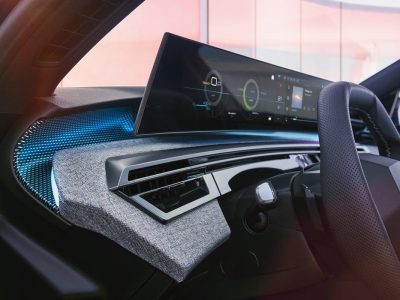 El Peugeot e-3008 llega con hasta 700 kilómetros de autonomía: uno de los eléctricos con mayor autonomía del mercado