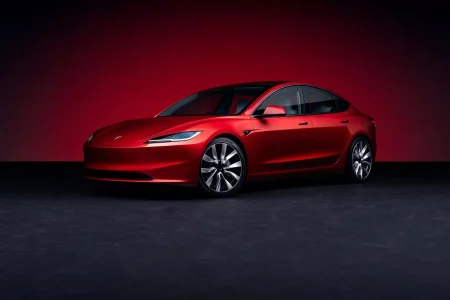 El Tesla Model 3 2024 ya es oficial: más autonomía, equipamiento e interior mejorado