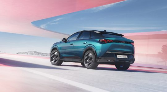 Peugeot E-3008 2024: así luce el nuevo SUV galo en sus primeras imágenes oficiales