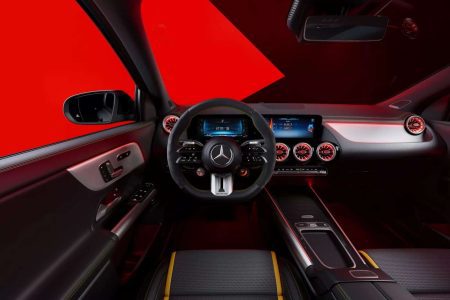 Mercedes-AMG GLA 45 S 4MATIC+ 2024: cambios sutiles, mismos 421 CV de potencia