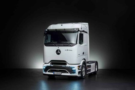 Mercedes presenta el eActros 600: así es el rival del Tesla Semi