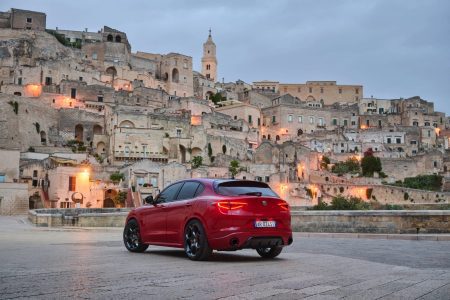 Alfa Romeo Tributo Italiano: nueva serie especial para los Giulia, Stelvio y Tonale