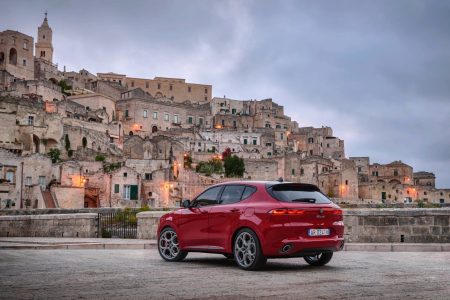 Alfa Romeo Tributo Italiano: nueva serie especial para los Giulia, Stelvio y Tonale