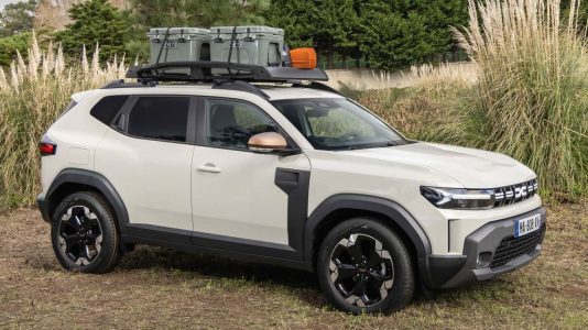 El Dacia Duster 2024 llega sin motores diésel y con un motor híbrido