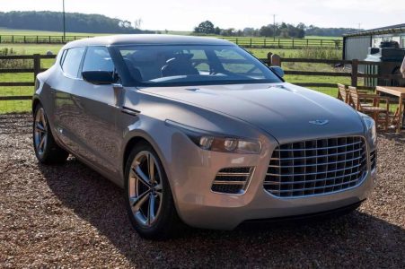 Este Aston Martin Lagonda LUV V12 es único en el mundo y ahora puede ser tuyo