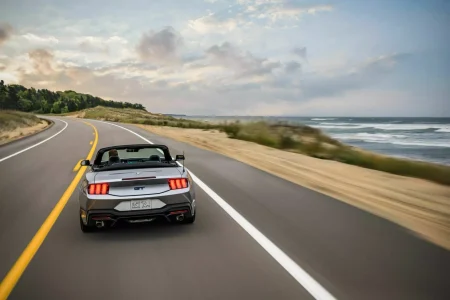 Ford Mustang GT California Special 2024: nostalgia con motor V8