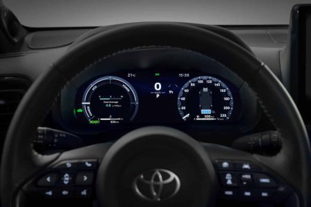 Toyota Yaris Cross 2024: nueva mecánica híbrida y más tecnología