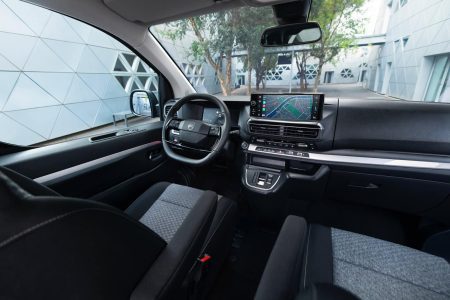 Citroën SpaceTourer 2024: hasta 350 kilómetros de autonomía... y sólo disponible en formato eléctrico