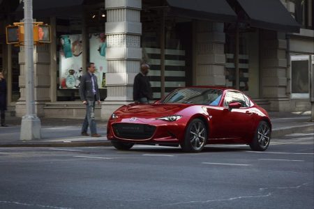 El Mazda MX-5 MY 2024 ya tiene precios en España: todavía más caro