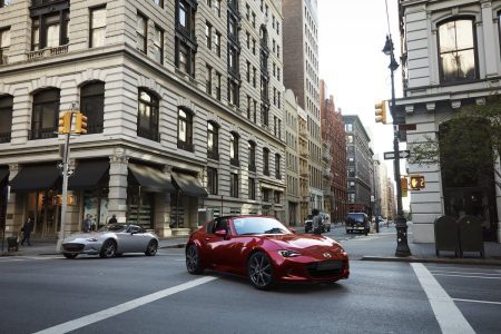 El Mazda MX-5 MY 2024 ya tiene precios en España: todavía más caro