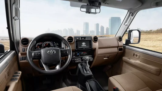 El Toyota Land Cruiser 70 recibe una variante de tres puertas: sólo para unos pocos afortunados