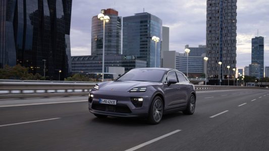 El adiós al motor de combustión: El Porsche Macan eléctrico llega con hasta 613 kilómetros de autonomía