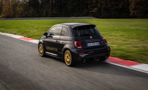 Así se despiden de los motores de combustión en la marca: Abarth 695 75° Anniversario