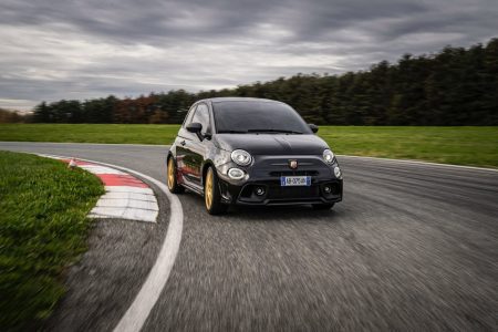 Así se despiden de los motores de combustión en la marca: Abarth 695 75° Anniversario