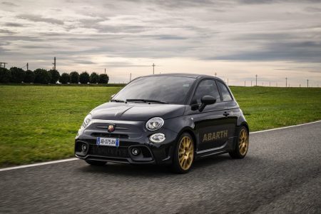 Así se despiden de los motores de combustión en la marca: Abarth 695 75° Anniversario