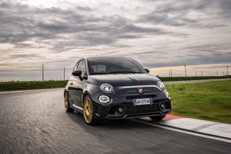 Así se despiden de los motores de combustión en la marca: Abarth 695 75° Anniversario