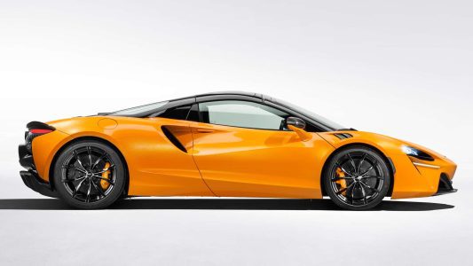 Es híbrido enchufable y descapotable: así es el McLaren Artura Spider