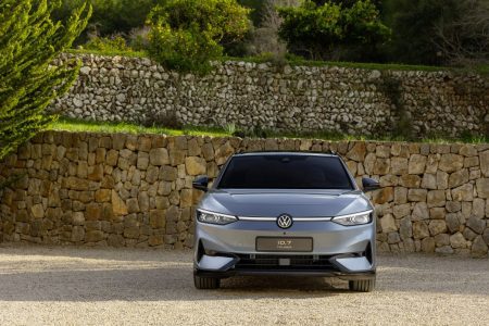 Familiar, 605 litros de maletero, 685 de autonomía WLTP y eléctrico: así es el Volkswagen ID.7 Tourer