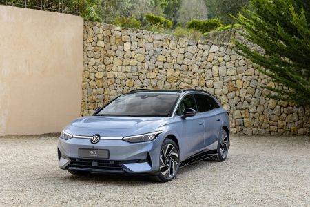 Familiar, 605 litros de maletero, 685 de autonomía WLTP y eléctrico: así es el Volkswagen ID.7 Tourer