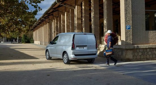 Ford Transit Connect PHEV 2024: más de 100 km de autonomía eléctrica