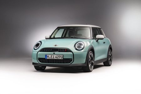 ¡Llegaron las versiones con motor de gasolina! así lucen los MINI Cooper C y MINI Cooper S