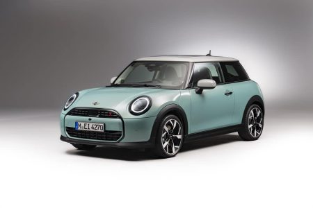 ¡Llegaron las versiones con motor de gasolina! así lucen los MINI Cooper C y MINI Cooper S