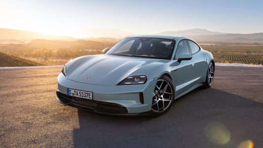 Más potencia, más autonomía y carga más rápida: el Taycan 2024 es el Porsche de calle más rápido de la historia