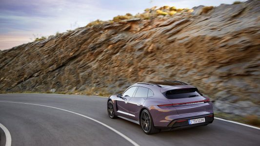 Más potencia, más autonomía y carga más rápida: el Taycan 2024 es el Porsche de calle más rápido de la historia