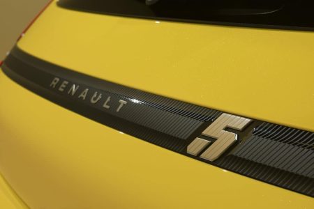 ¡Oficial! El Renault 5 E-Tech se desvela con dos baterías, tres motores y un precio que partirá por debajo de los 25.000 euros