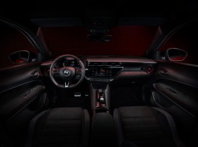 Alfa Romeo ya tiene su primer coche eléctrico en la gama: así es el nuevo SUV Milano