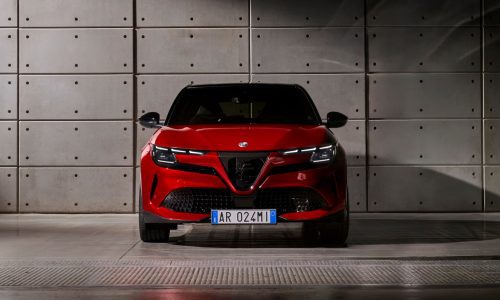 Alfa Romeo ya tiene su primer coche eléctrico en la gama: así es el nuevo SUV Milano