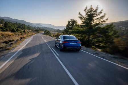 El Audi S3 2024 recibe un chute de potencia y mejoras heredadas del RS3