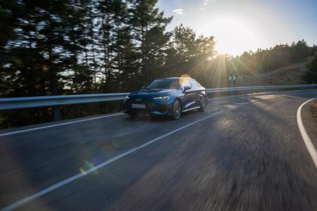 El Audi S3 2024 recibe un chute de potencia y mejoras heredadas del RS3