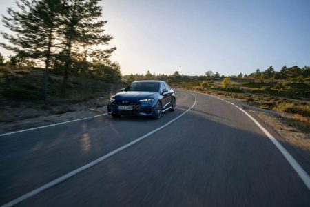 El Audi S3 2024 recibe un chute de potencia y mejoras heredadas del RS3