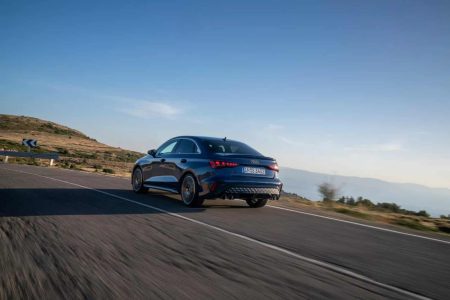 El Audi S3 2024 recibe un chute de potencia y mejoras heredadas del RS3