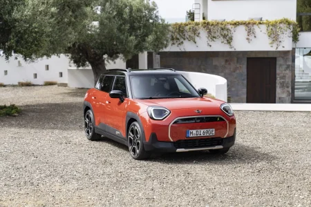 El MINI Aceman ya es oficial: el crossover eléctrico accesible de la marca