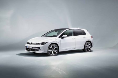 El renovado Volkswagen Golf 2024 ya tiene precios... y ahora es hasta 5.000 euros más barato