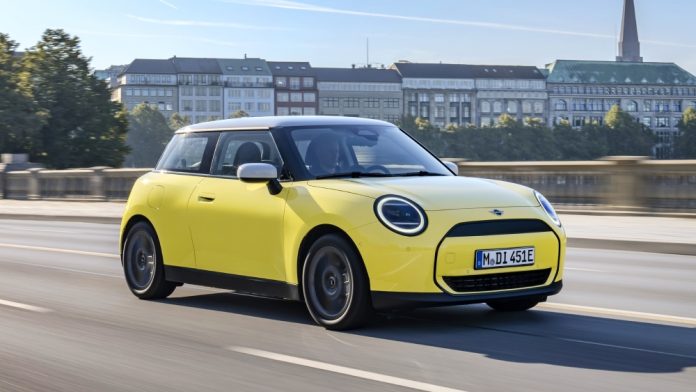 mini cooper electric 1 4 1000x563